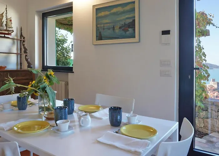 Miralunga Gialla Apartment