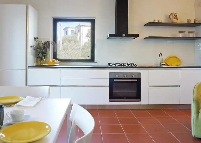 Miralunga Gialla Apartment *